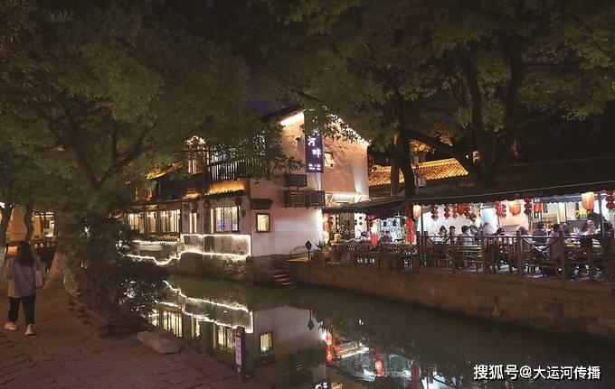 逃离粉红岛